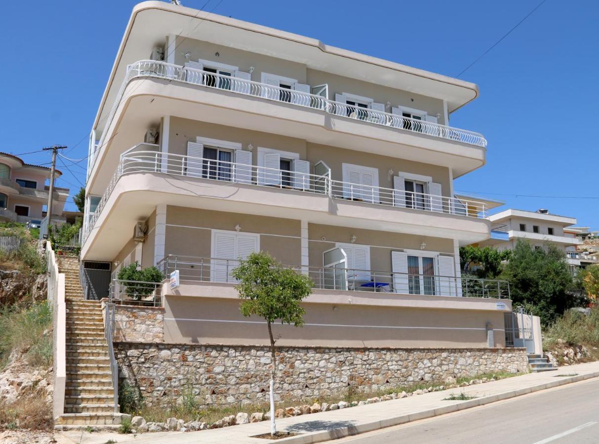 סרנדה Isabela Apartments מראה חיצוני תמונה