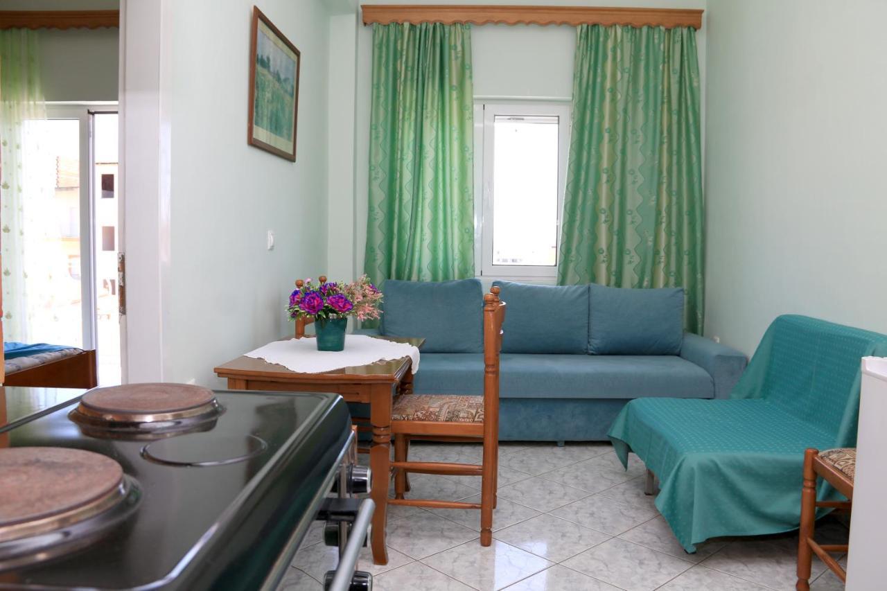 סרנדה Isabela Apartments מראה חיצוני תמונה