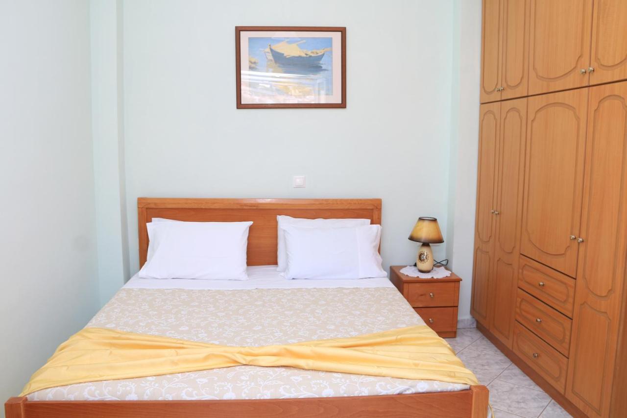 סרנדה Isabela Apartments מראה חיצוני תמונה