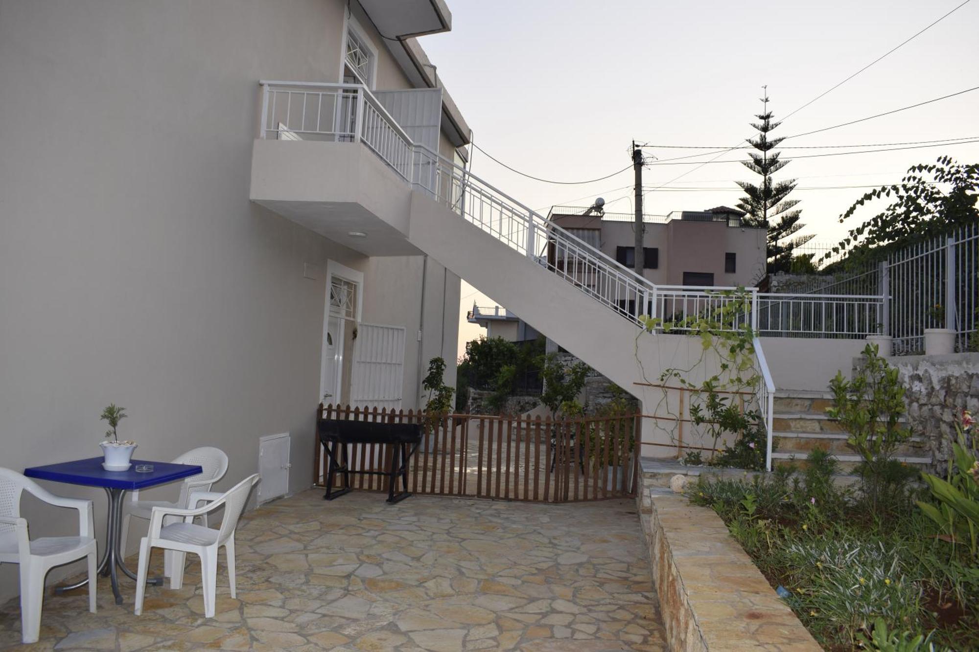 סרנדה Isabela Apartments מראה חיצוני תמונה