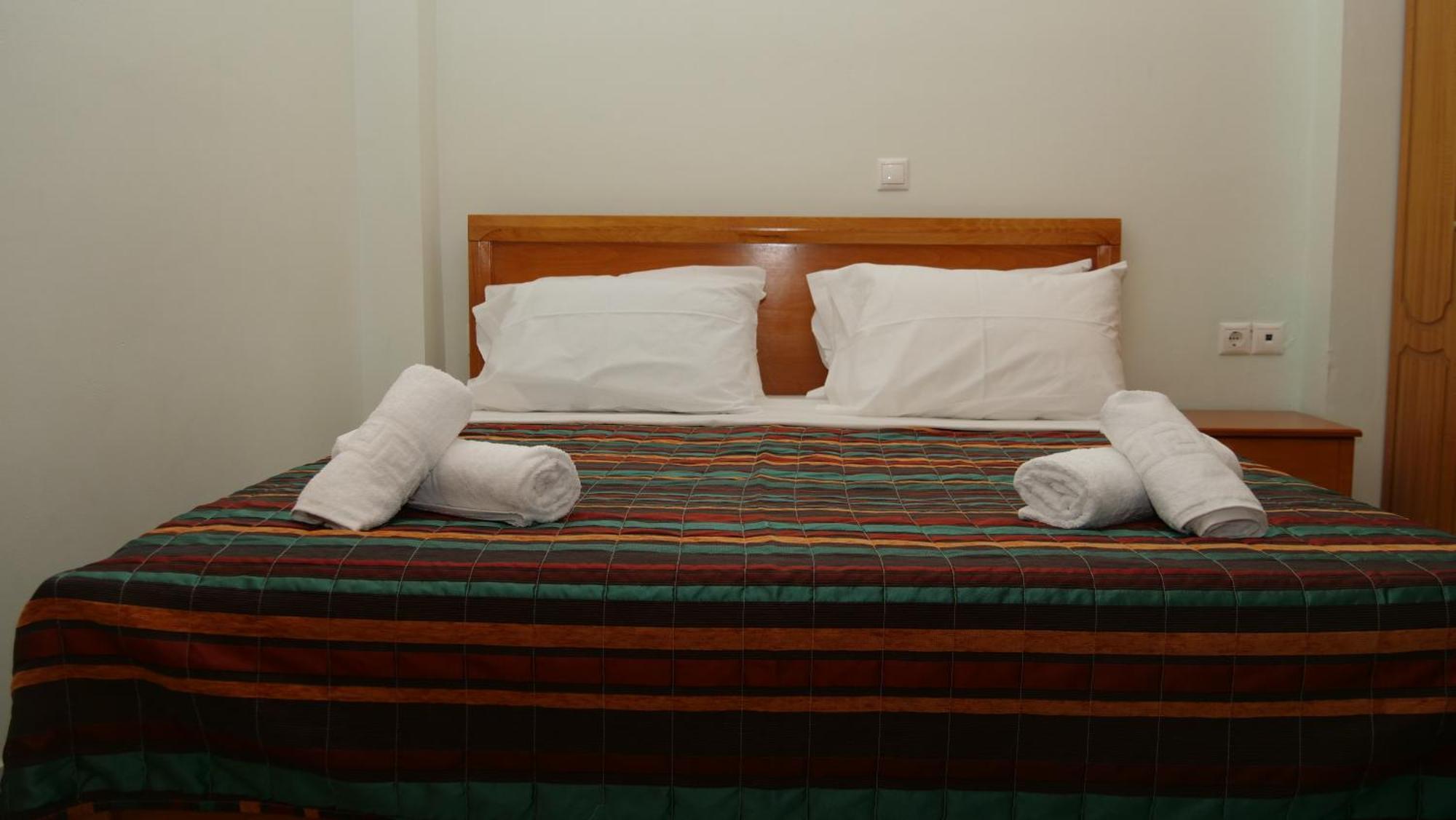 סרנדה Isabela Apartments מראה חיצוני תמונה