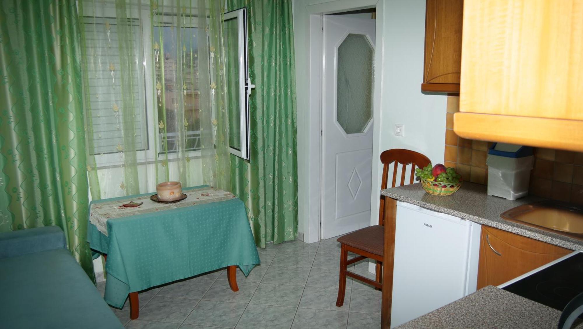 סרנדה Isabela Apartments מראה חיצוני תמונה